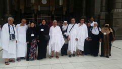 بالصور: معتمرو مدينة يافا يصلون مكة المكرّمة وينهون أداء العمرة